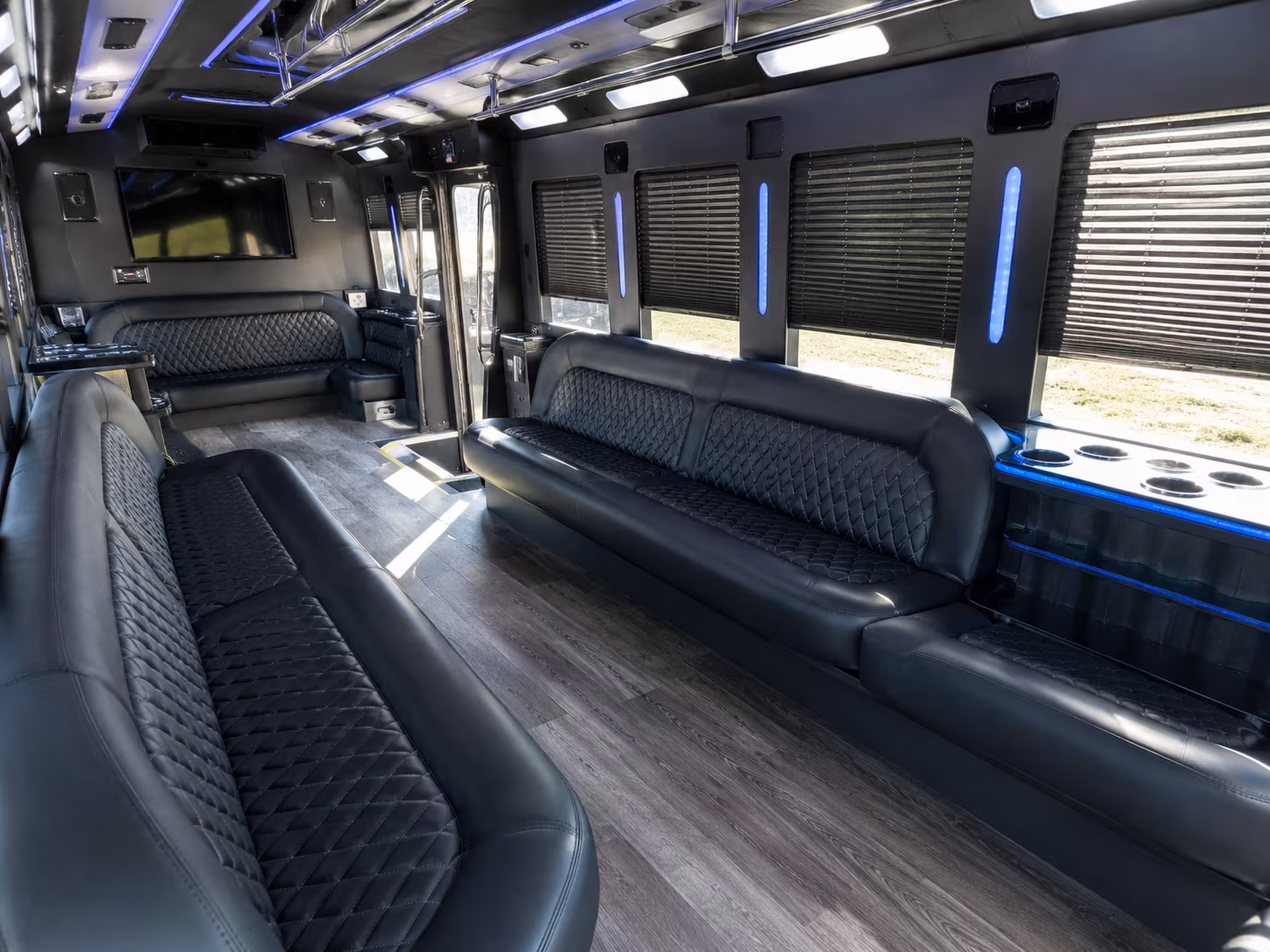 party buses and charter buses to snapdragon stadium for san diego fc and sdsu aztecs