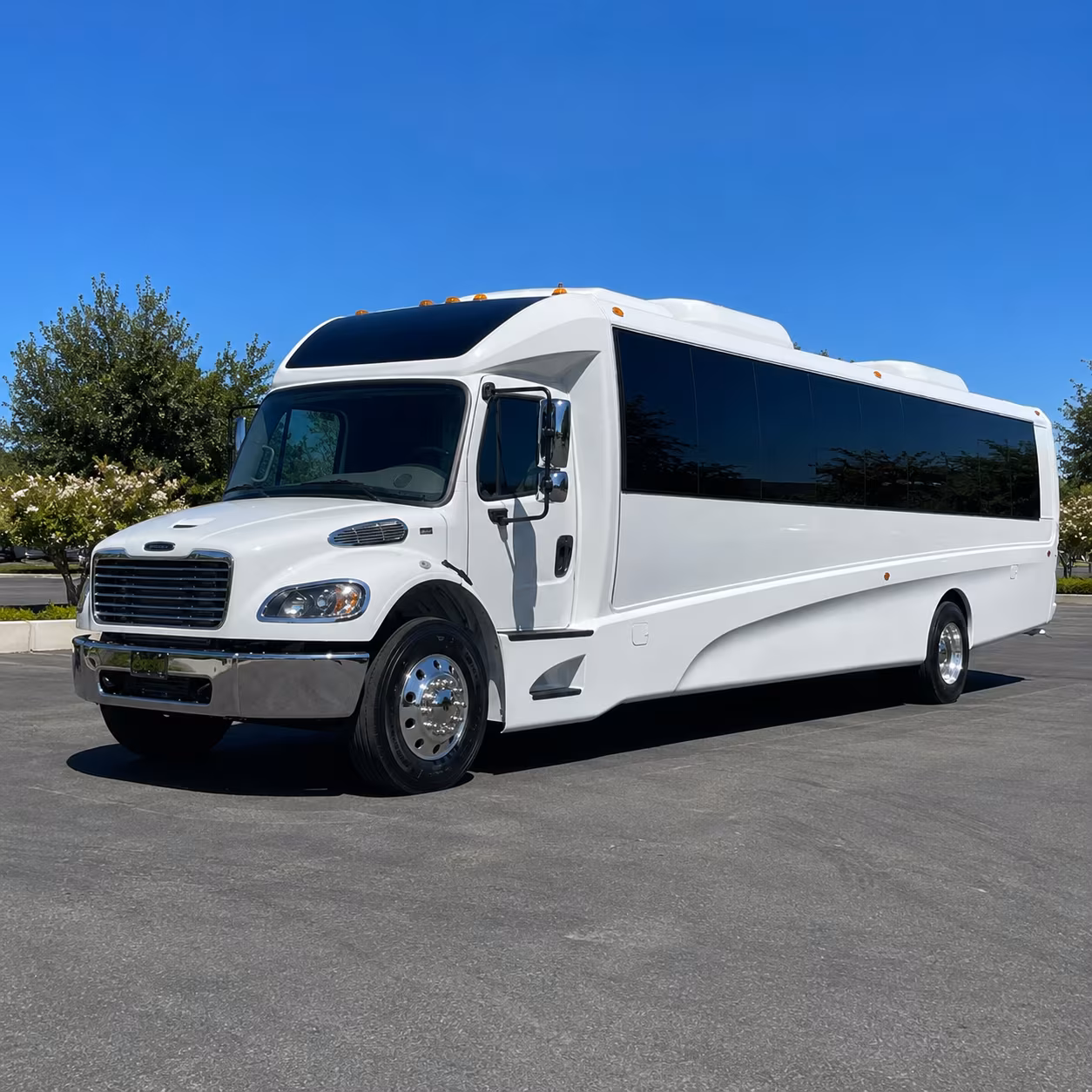 santee 20 passenger minibus